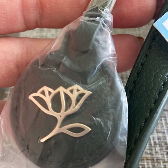 Draper James Abbie Crossbody bag NWT in Green - Picture 4 of 6